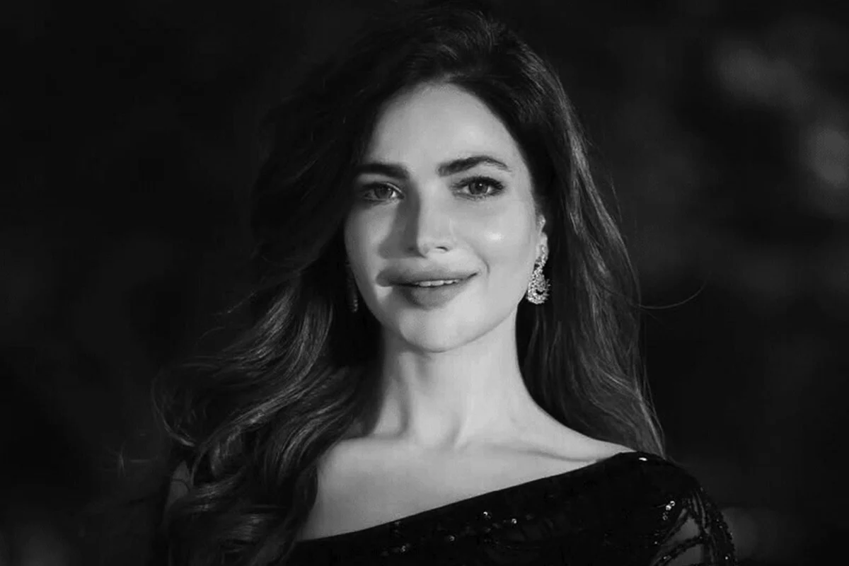 করাচির ফ্ল্যাট থেকে জনপ্রিয় অভিনেত্রীর গলিত মরদেহ উদ্ধার