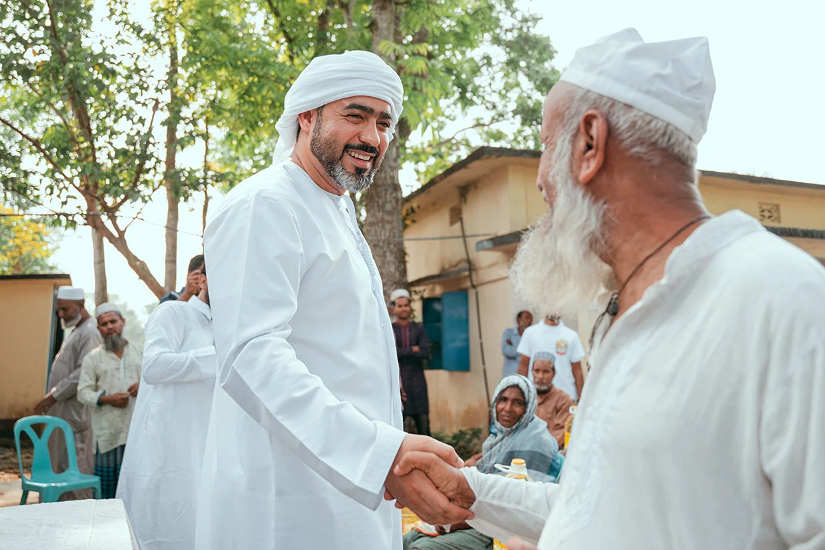 বাংলাদেশে দেড় লাখ মানুষকে আরব আমিরাত রাষ্ট্রদূতের সহায়তা