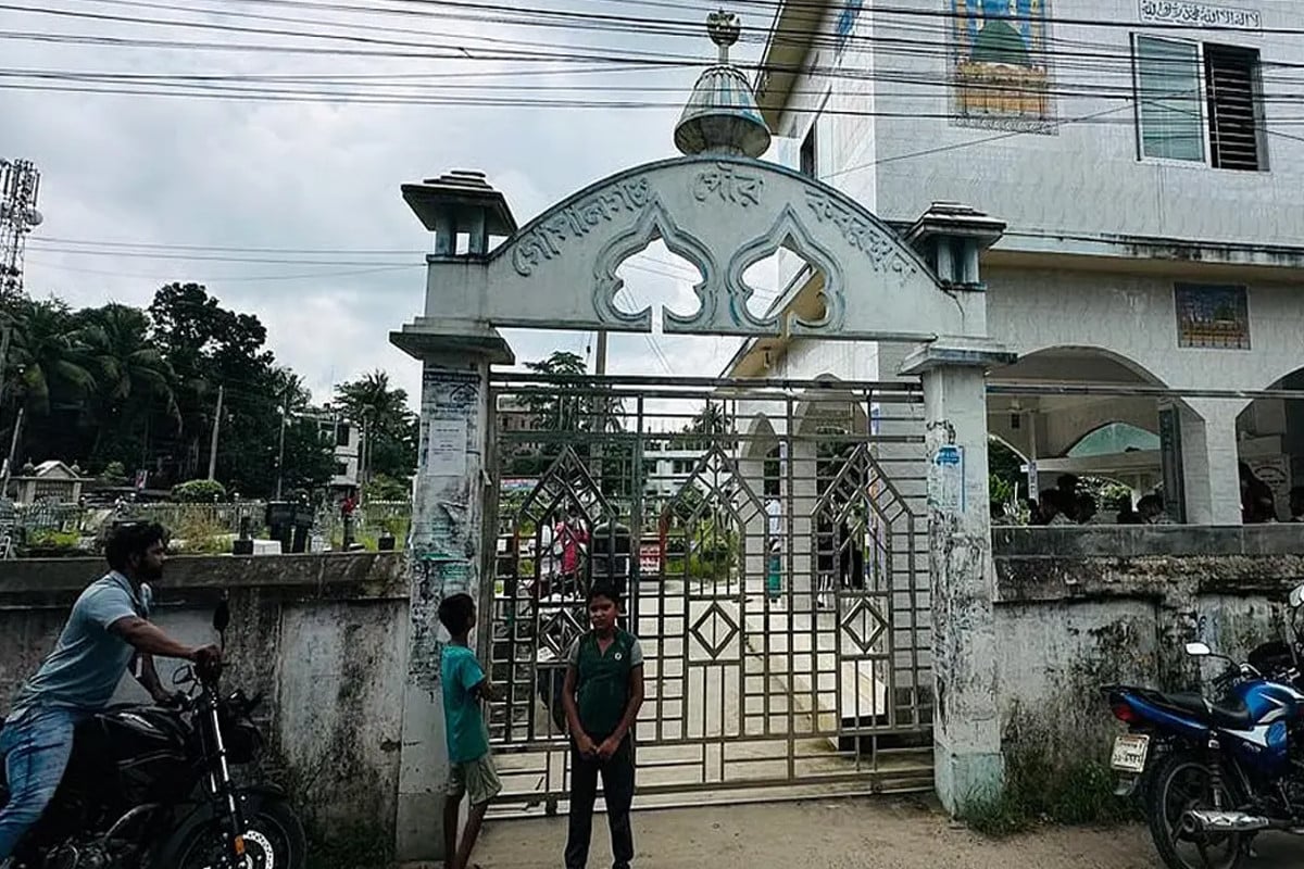 গোপালগঞ্জে নিহত ৩ জনের মরদেহ উত্তোলন