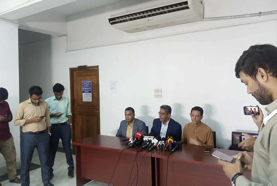 ডাকসু নির্বাচন : পূর্বঘোষিত ছুটি বাতিল, ভোটের দিন ক্লাস-পরীক্ষা বন্ধ