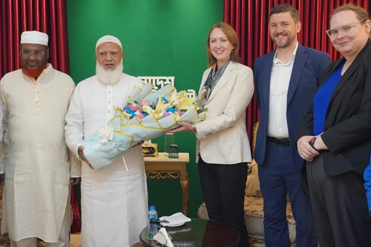 জামায়াত আমিরের সঙ্গে অস্ট্রেলিয়ান হাইকমিশনারের সৌজন্য সাক্ষাৎ