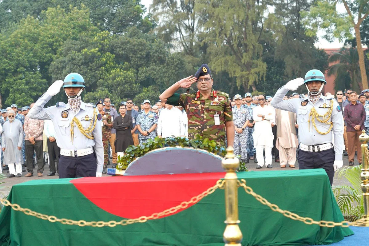 বীর মুক্তিযোদ্ধা সাহাবুদ্দিন আহমেদের রাষ্ট্রীয় ফিউনারেল প্যারেড অনুষ্ঠিত