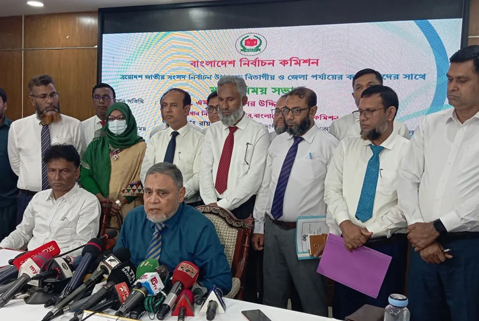 নির্বাচনে যত চ্যালেঞ্জই আসুক, হাসিমুখে সামাল দেব : সিইসি