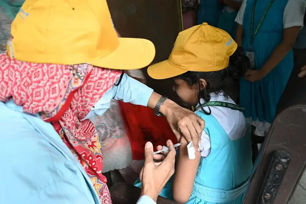 এক সপ্তাহে কোটির বেশি শিশুকে টাইফয়েড টিকা দেওয়া হয়েছে