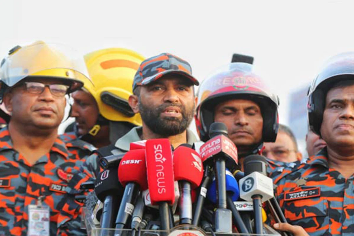 সাড়ে ২৬ ঘণ্টা পর পুরোপুরি নিভল কার্গো ভিলেজের আগুন