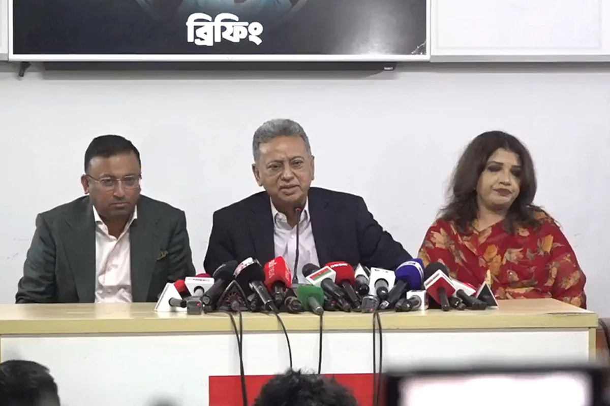 জাতীয় নির্বাচনের দিনই গণভোট হতে হবে : আমীর খসরু