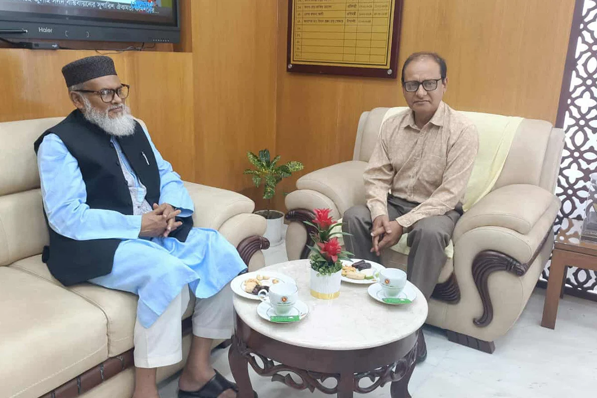 প্রাথমিক শিক্ষার বিষয়ে জনআকাঙ্ক্ষার পরিপন্থী পদক্ষেপ নেবে না সরকার : ধর্ম উপদেষ্টা