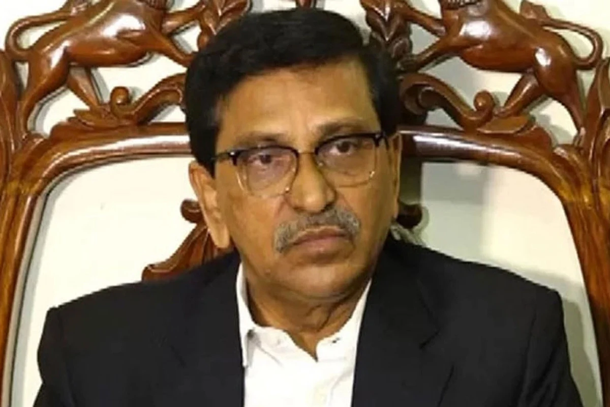 হানিফসহ চারজনের বিচার শুরু, গ্রেফতারি পরোয়ানা জারি