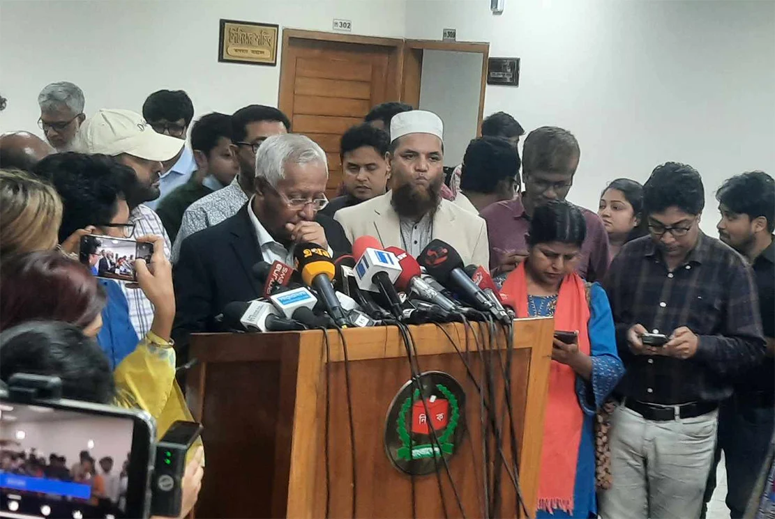 দেশে ভোটার ১২ কোটি ৭৬ লাখ ১২ হাজার ৩৮৪ জন