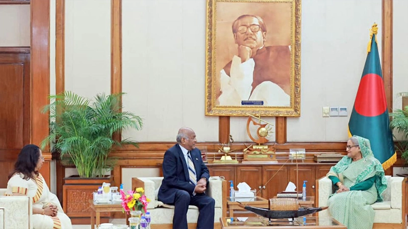 প্রধানমন্ত্রীর সঙ্গে শ্রীলঙ্কার রাষ্ট্রদূতের সৌজন্য সাক্ষাৎ
