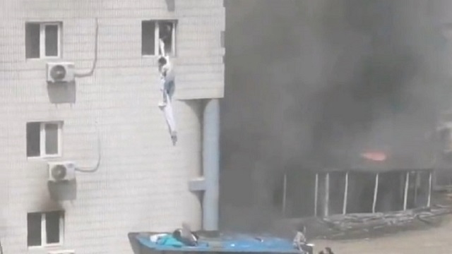 চীনে হাসপাতালে আগুন, নিহত ২১