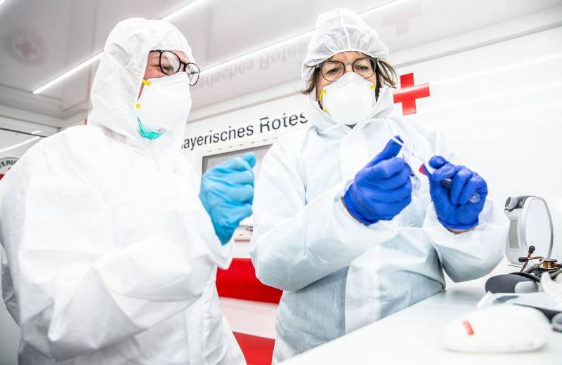 করোনা ছড়িয়েছে ১৯৯টি দেশ ও অঞ্চলে, মৃতের সংখ্যা ২৪ হাজার ৯০