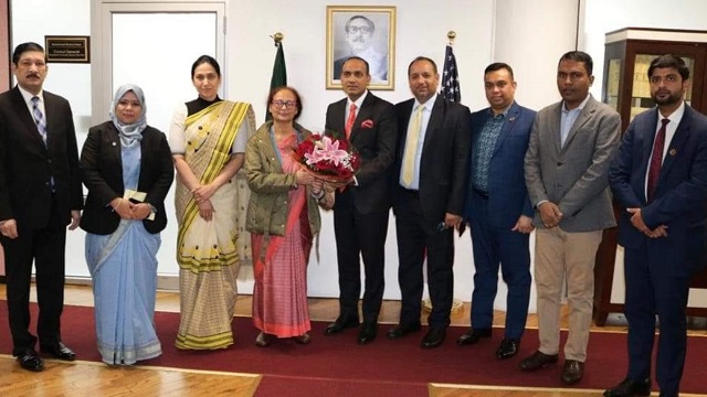 নিউইয়র্কের কনস্যুলেট জেনারেল পরিদর্শনে প্রতিমন্ত্রী ইন্দিরা