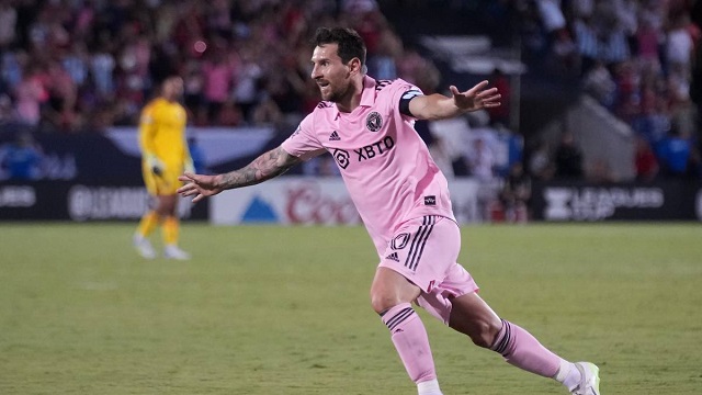 শ্বাসরুদ্ধকর ম্যাচে টাইব্রেকারে জয় মেসিদের