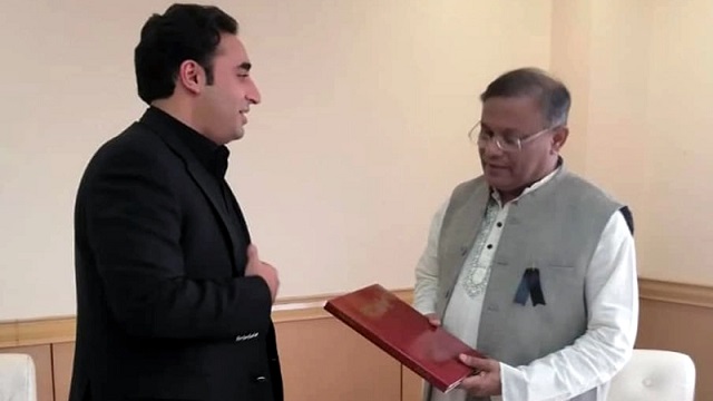 চট্টগ্রাম বিমানবন্দরে পাকিস্তানের পররাষ্ট্রমন্ত্রীর ৪০ মিনিট