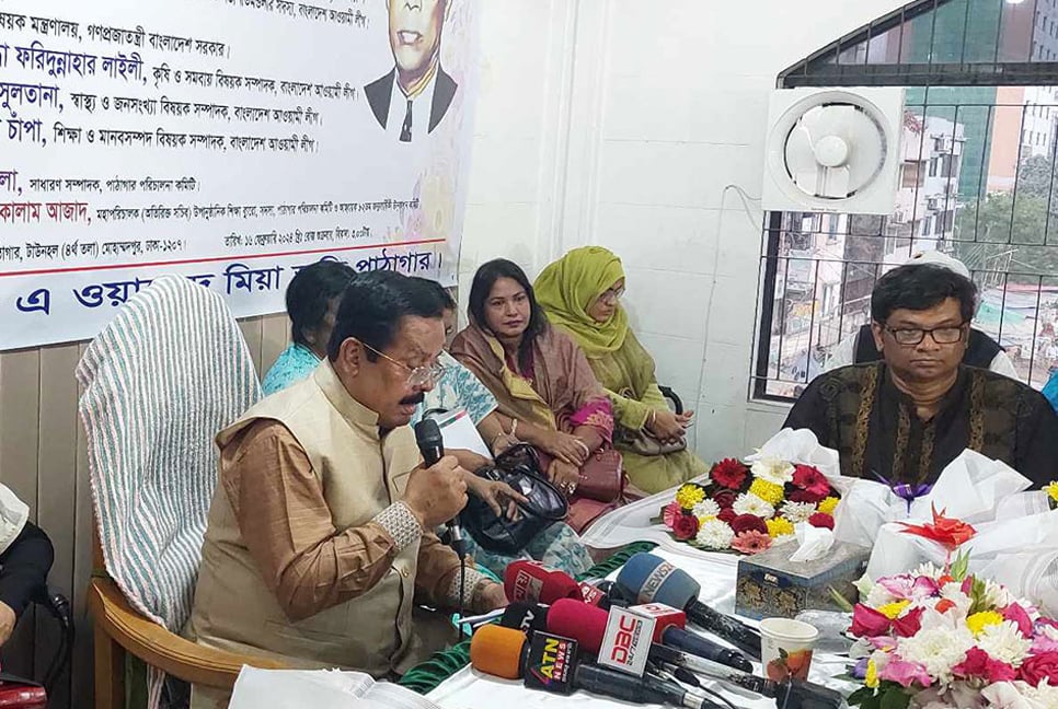 আপনাদের তওবা করে রাজনীতি থেকে বিদায় নেওয়া উচিত : ফখরুল-খসরুকে নানক