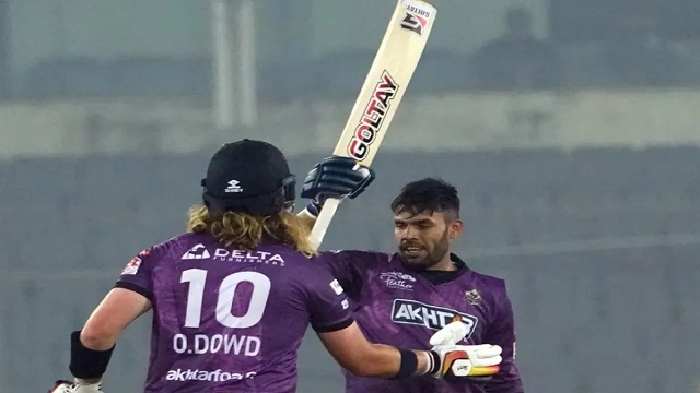 ঢাকা ডমিনেটর্সকে ৮ উইকেটে হারালো চট্টগ্রাম