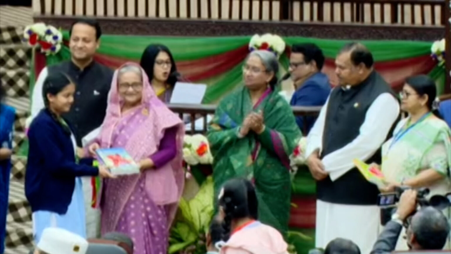 ছোটবেলা থেকেই প্রযুক্তি জ্ঞানসম্পন্ন জাতি গড়তে হবে: প্রধানমন্ত্রী