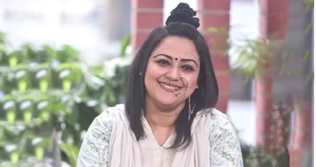 ফিফার পেজে চিরকুটের গানের ভিডিও দেখে আপ্লুত সুমি