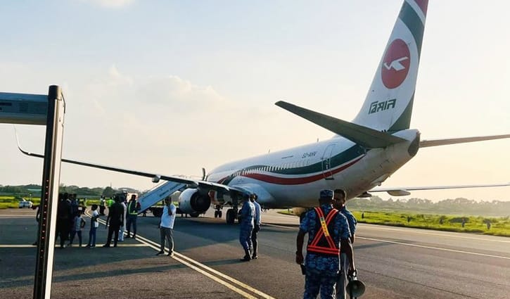 বোমা আতঙ্ক : তল্লাশিতে মেলেনি কিছুই, ফ্লাইট ছাড়ার সিদ্ধান্ত