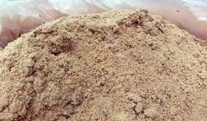 জিআই পণ্যের স্বীকৃতি পেল ফুলবাড়িয়ার লাল চিনি