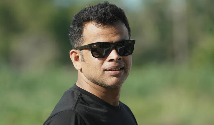 দুই দিনের মধ্যে নির্বাচক থেকে পরিচালক রাজ্জাক