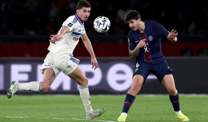 ৬ গোলের ম্যাচে স্ত্রাসবুর্গের সঙ্গে পিএসজির ড্র
