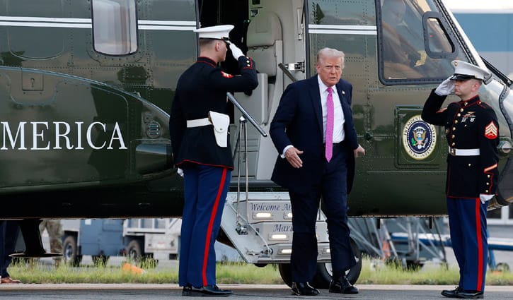 এবার প্রশান্ত মহাসাগরে ‘মাদকবাহী নৌযানে’ মার্কিন বিমান হামলা