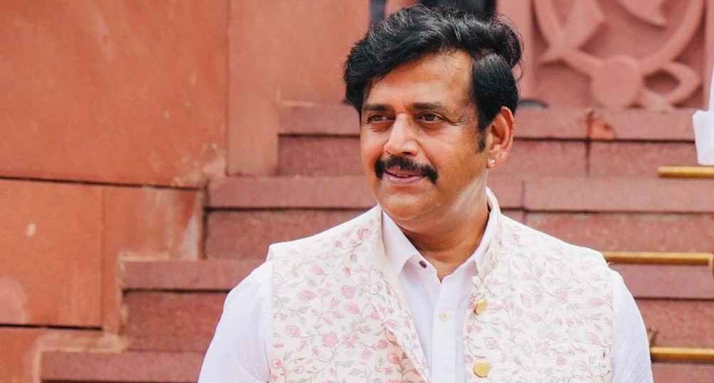 বলিউড অভিনেতাকে প্রাণনাশের হুমকি