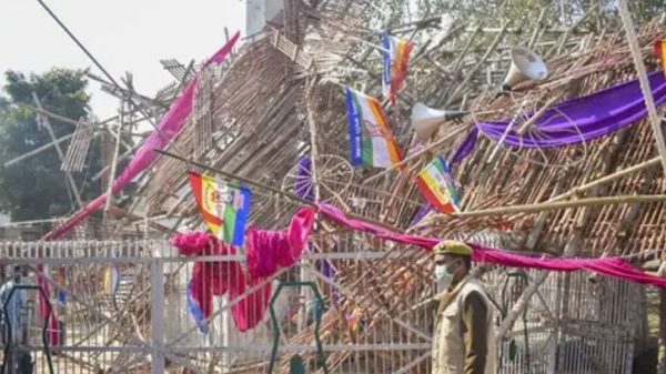 313f163c48ca1fdad7f0f20a639c5614d3ec78ecab4cdd5dbf9c3477efd8ea7f.0