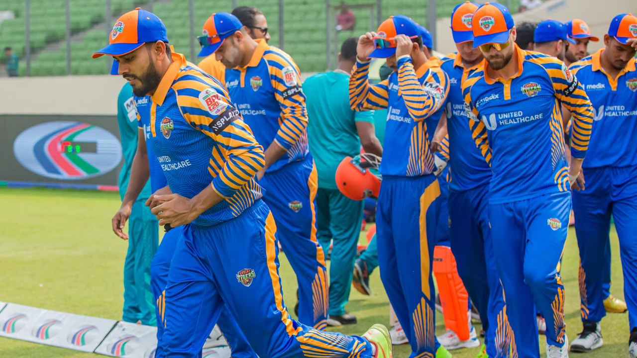 শেষ মুহূর্তে দুই ক্যারিবিয়ান তারকাকে দলে নিলো খুলনা