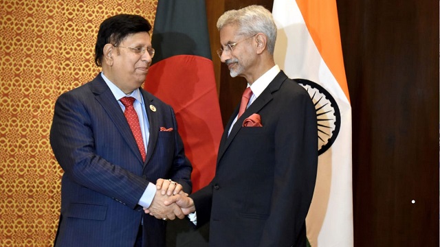 নয়াদিল্লিতে মোমেন-জয়শঙ্কর বৈঠক