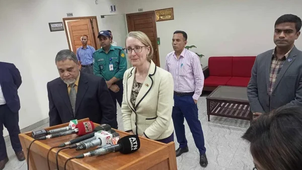 4062de0b8c457e8cdcc7f7adfda6edb1533e7591e7fac07f0b9619d778e401a8.0