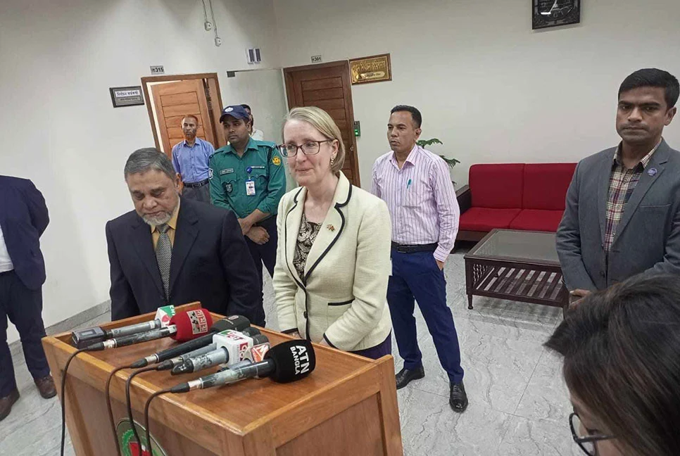 যুক্তরাজ্য বাংলাদেশে নিরপেক্ষ ও অংশগ্রহণমূলক নির্বাচন চায় : সারাহ কুক