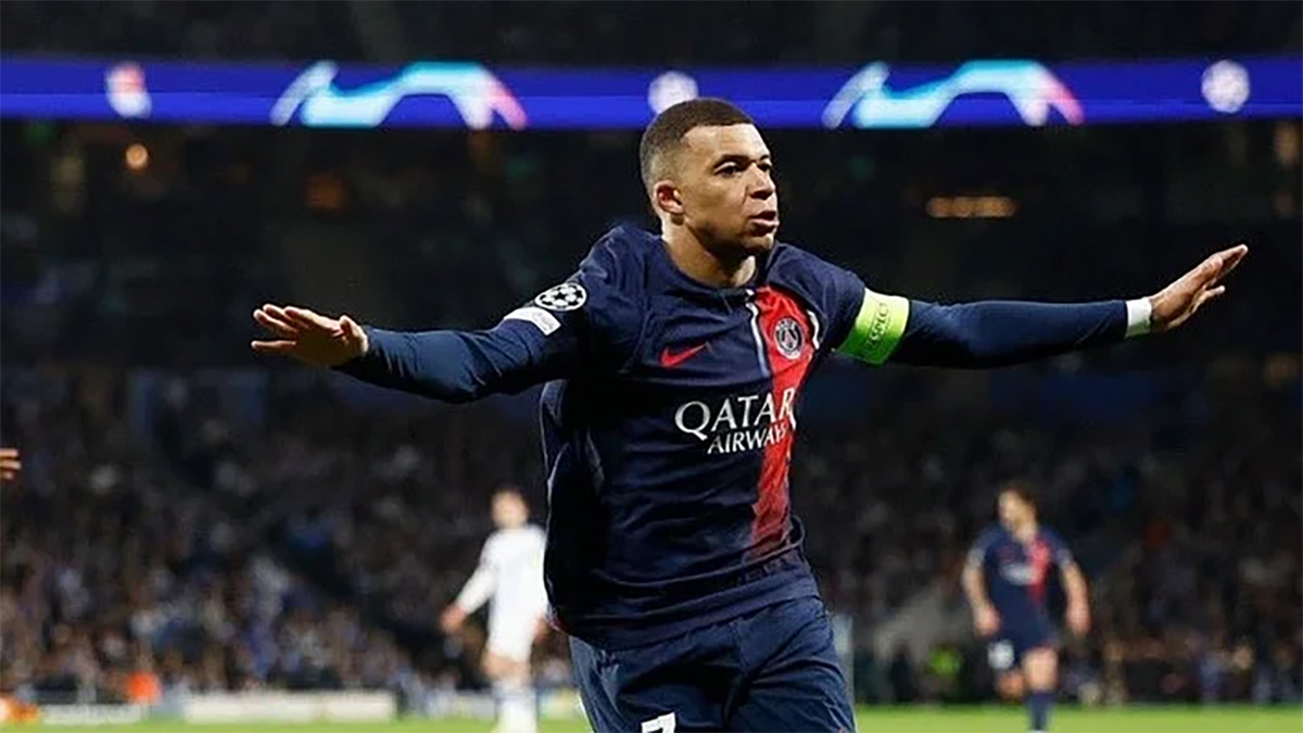 এমবাপ্পের জোড়া গোলে কোয়ার্টার ফাইনালে পিএসজি