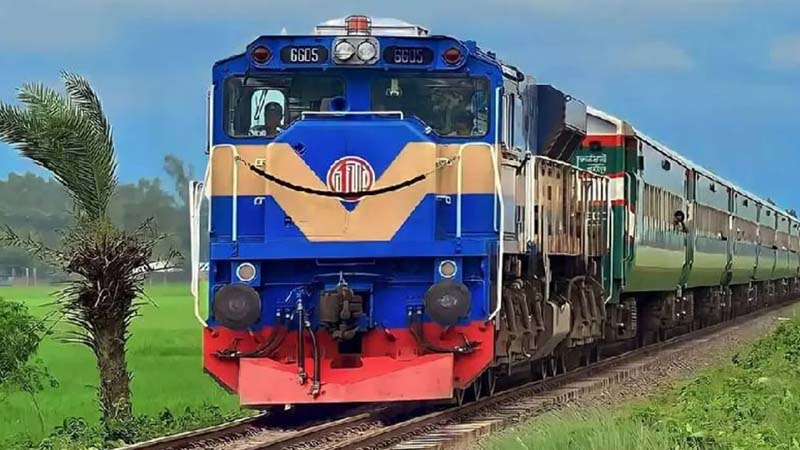 উদয়ন এক্সপ্রেসে তরুণীকে ধর্ষণ, রেলের ৩ কর্মচারী গ্রেপ্তার