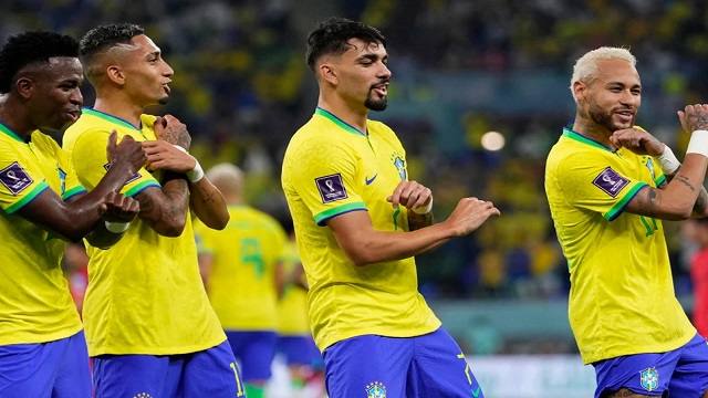 ‘কাউকে অসম্মান করার জন্য নাচে না ব্রাজিল’