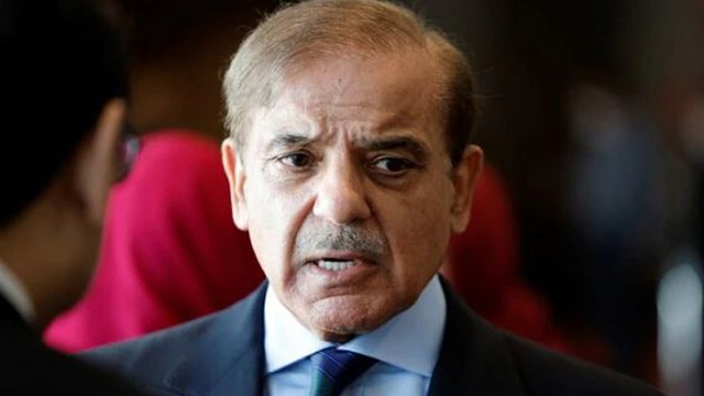 আইএমএফের ‘অকল্পনীয় শর্তের’ কাছে মাথা নত করলো পাকিস্তান