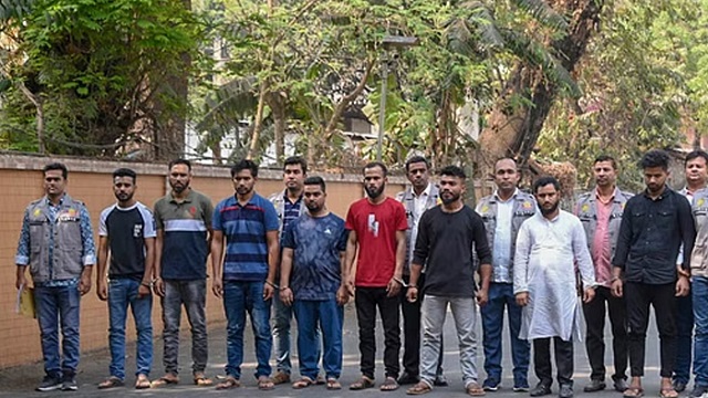 ডাচ্-বাংলার টাকা ছিনতাই, ৪ জনের দায় স্বীকার