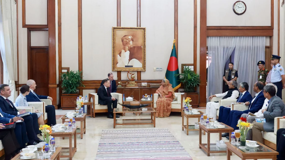 প্রধানমন্ত্রীর সঙ্গে রোসাটম মহাপরিচালকের সৌজন্য সাক্ষাৎ