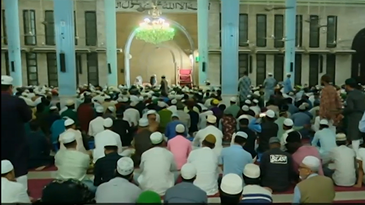 ইবাদত-বন্দেগিতে পালিত হলো পবিত্র শবে বরাত