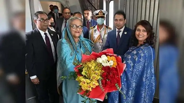কাতার পৌঁছেছেন প্রধানমন্ত্রী