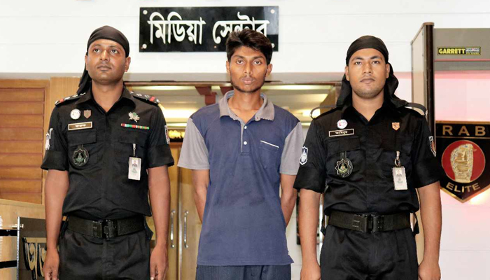 চিকিৎসককে হত্যার হুমকি দেওয়া তাফসিরুল শিবিরকর্মী: র‍্যাব