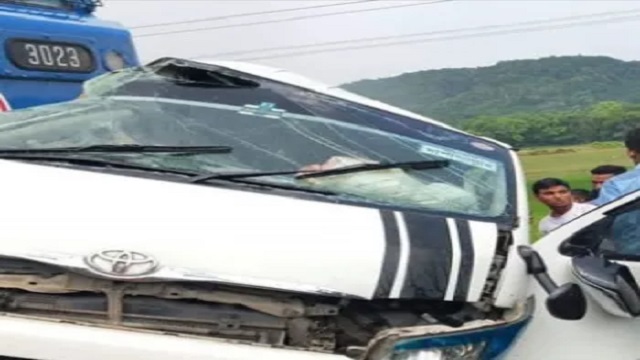 রেলক্রসিংয়ে দুর্ঘটনার বিচারবিভাগীয় তদন্ত-ক্ষতিপূরণ চেয়ে রিট