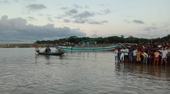 পদ্মায় গোসলে নেমে স্বামী নিখোঁজ, স্ত্রীর লাশ উদ্ধার