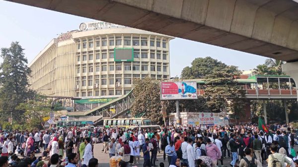 6e785bd7a4edc26ee91af4bc71037c442423d6467badf7c021a1ea8dcad46086.0