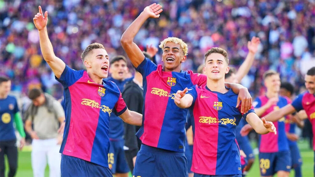 এল ক্লাসিকো জিতে শিরোপার পথে বার্সা