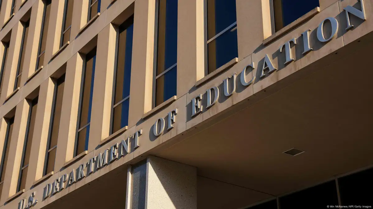 শিক্ষা দপ্তরই তুলে দিচ্ছেন ডোনাল্ড ট্রাম্প