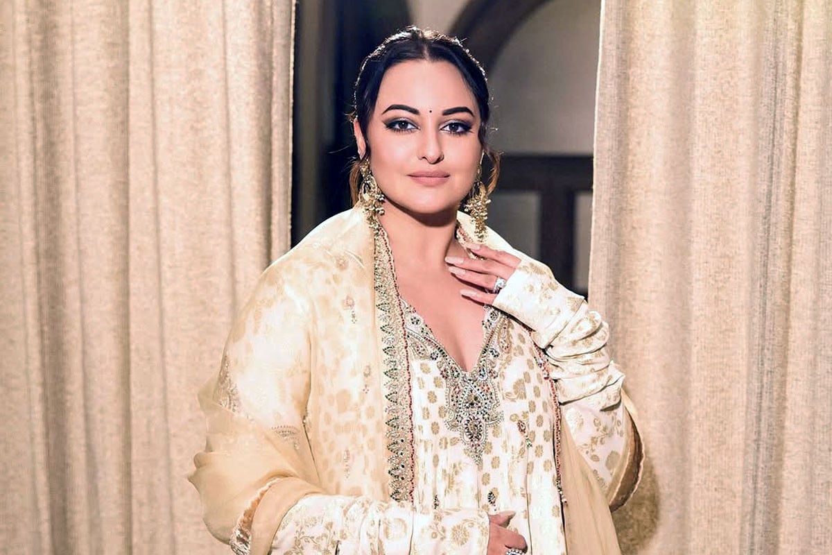 ১৬ মাসের গর্ভবতী হিসেবে বিশ্বরেকর্ড করে ফেললাম: সোনাক্ষী