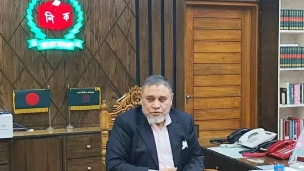 7621614f3e06f566b60516f960a22bef3445a40e4925e9adfbd295ca4ace33e3.0